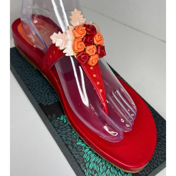 VTG Stuart Weitzman Red Leather Sandals 8.5 Floral Applique Thong Y2K Boho Vacay - Picture 7 of 16